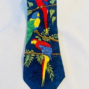 Endangered Species “Rainforest Parrots”Vintage 1996 Colorful Parrot Bird Tie